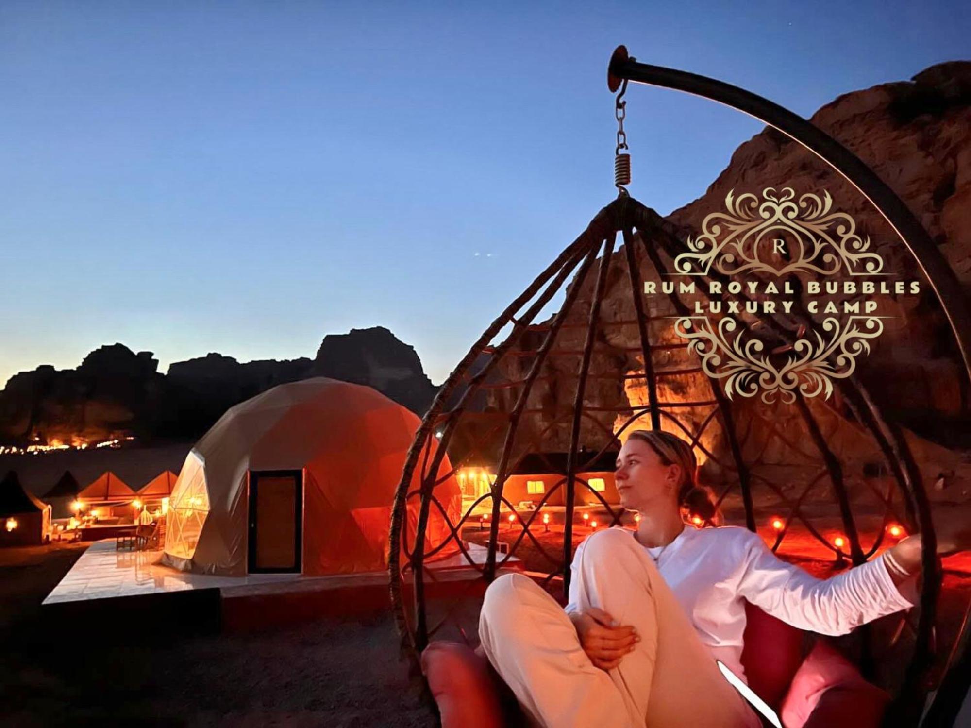 Appartement Rum Royal Bubbles Luxury Camp à Wadi Rum Extérieur photo